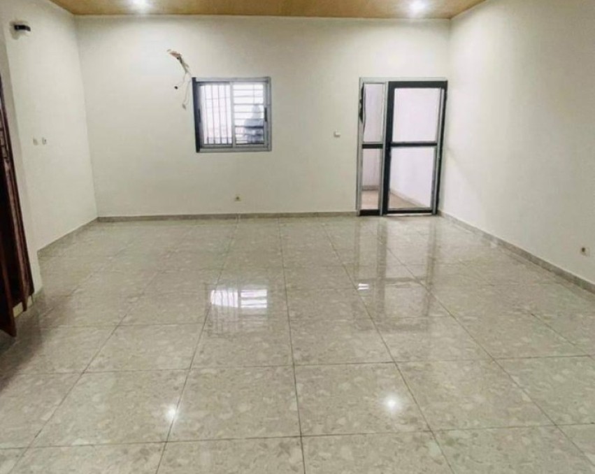 STUDIO A LOUER ABIDJAN Riviera faya