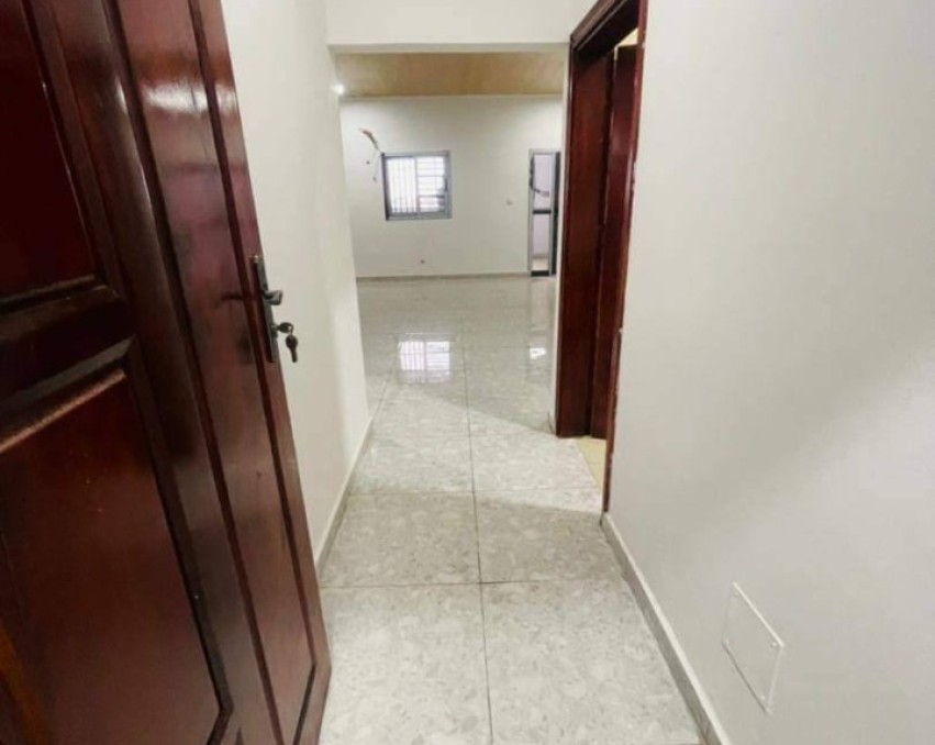 STUDIO A LOUER ABIDJAN Riviera faya