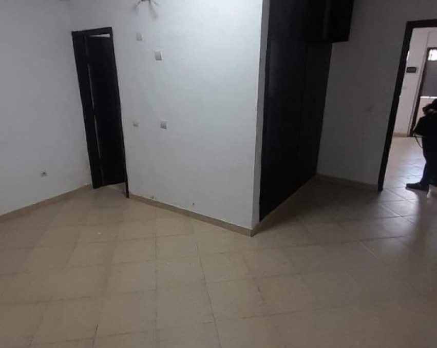 1 CHAMBRE SALON A LOUER ABIDJAN 9ème tranche