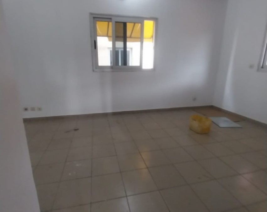 1 CHAMBRE SALON A LOUER ABIDJAN COCODY RIVIERA