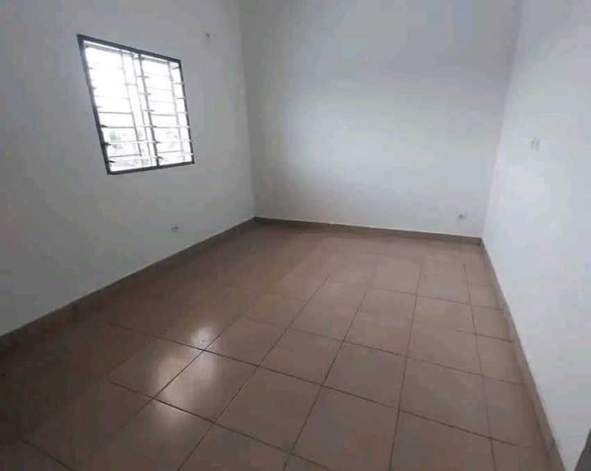 1 CHAMBRE SALON A LOUER ABIDJAN CARREFOUR CIE