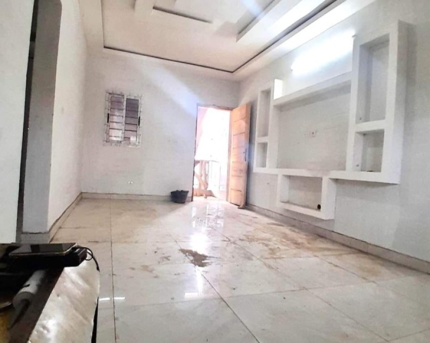 1 CHAMBRE SALON A LOUER ABIDJAN NOUVEAU CHU