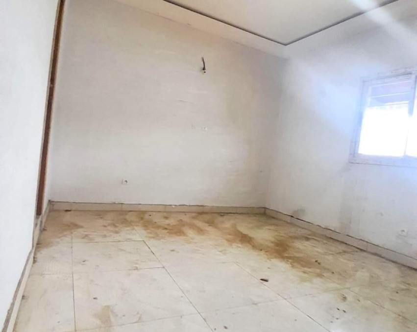 1 CHAMBRE SALON A LOUER ABIDJAN NOUVEAU CHU