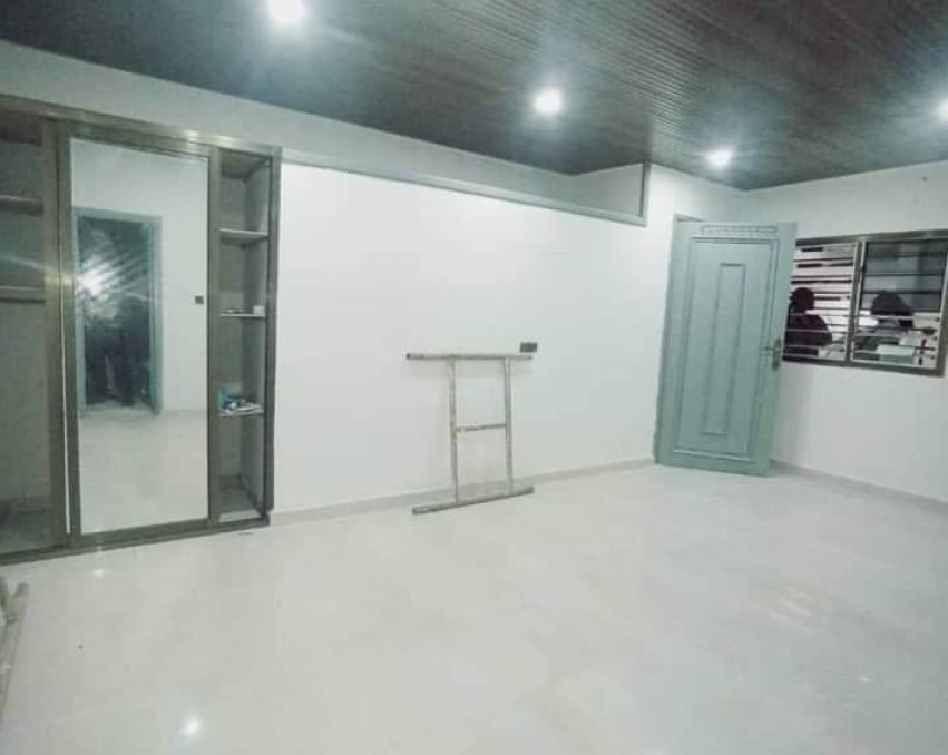 1 CHAMBRE SALON A LOUER ABIDJAN CITE DU BONHEUR