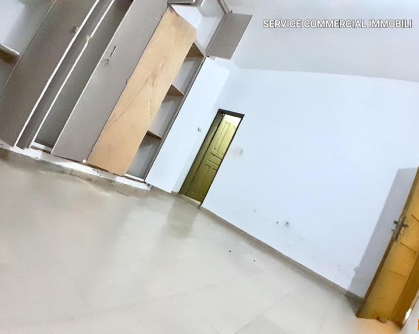 1 CHAMBRE SALON A LOUER ABIDJAN COCODY ANGRÉ NOUVEAU CHU