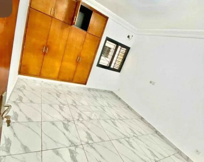 1 CHAMBRE SALON A LOUER ABIDJAN COCODY Riviera abatta