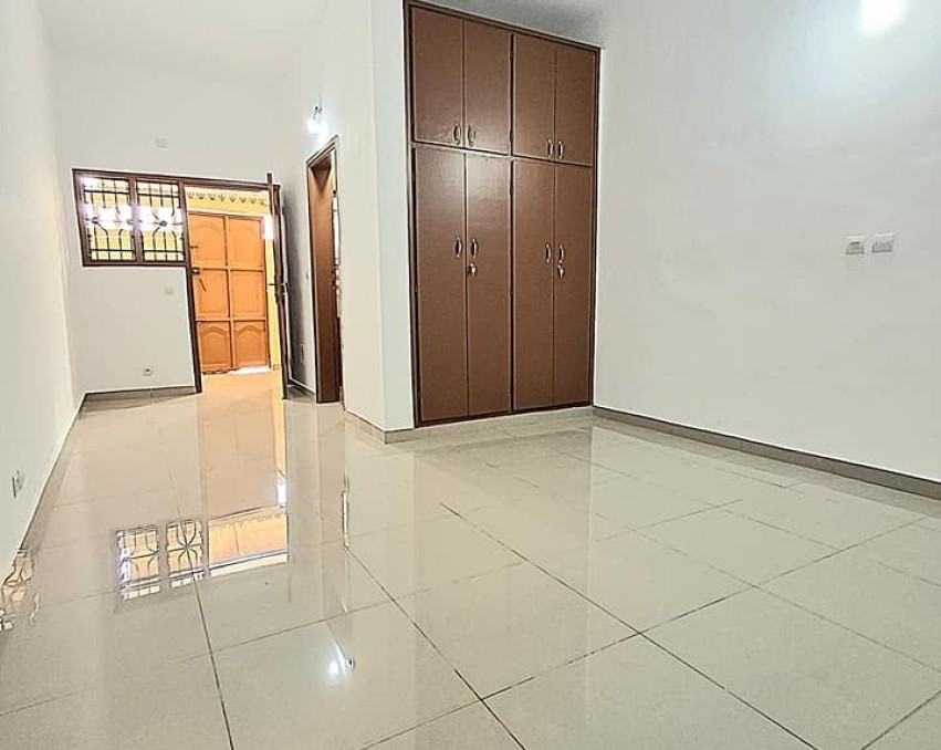 STUDIO A LOUER ABIDJAN Bingerville centre-ville