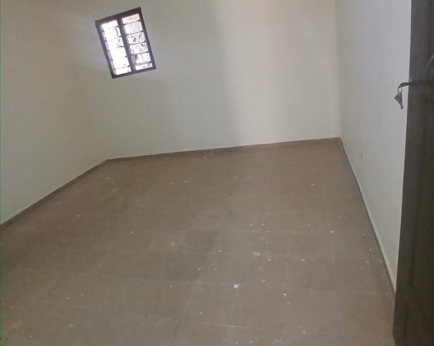 1 CHAMBRE SALON A LOUER ABIDJAN Bingerville après la nouvelle gare