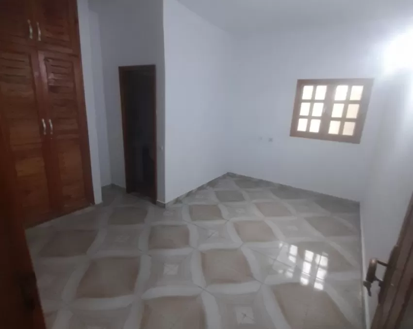 1 CHAMBRE SALON A LOUER ABIDJAN BINGERVILLE CARREFOUR CIE