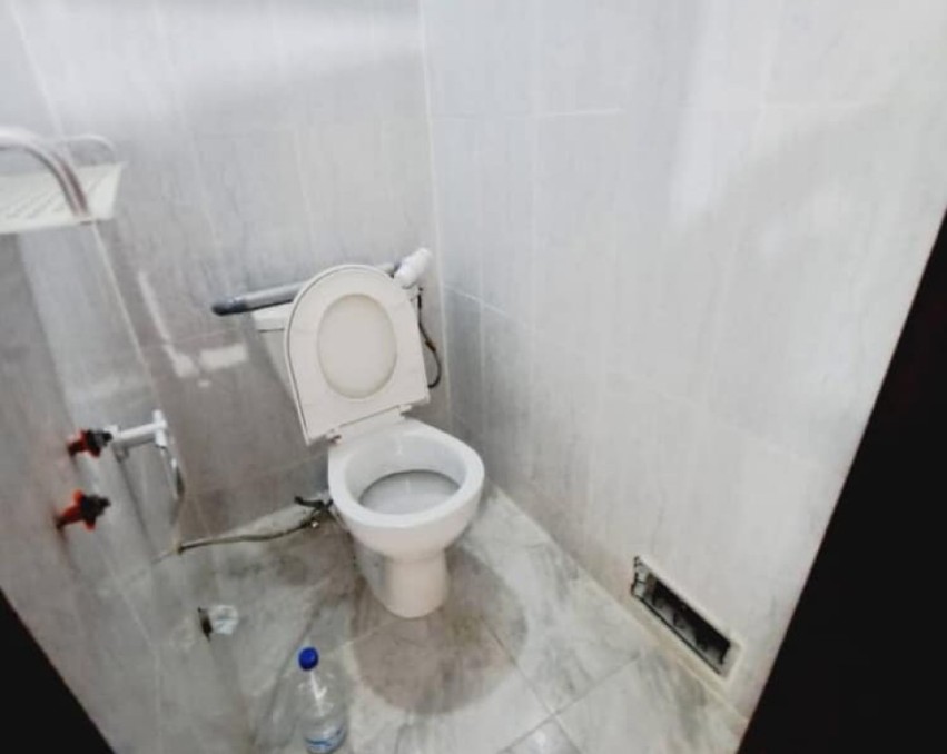 3 CHAMBRES SALON A LOUER ABIDJAN COCODY RIVIERA FAYA SECTEUR CITÉ SIR