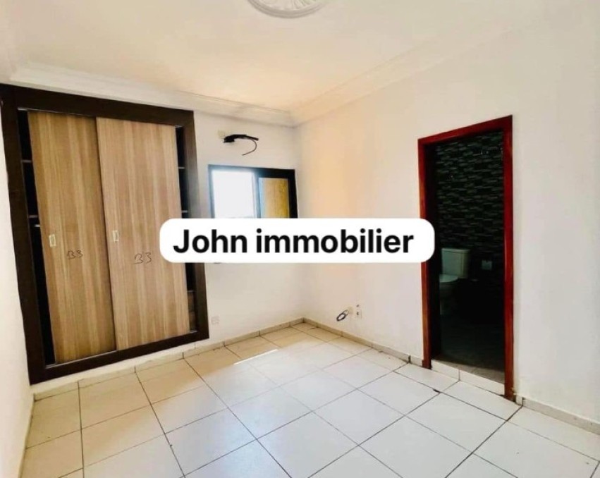 2 CHAMBRES SALON A LOUER ABIDJAN Cocody Angré nouveau chu Djorobité 01