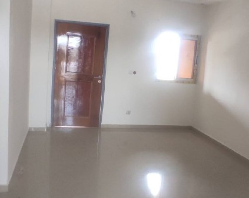 2 CHAMBRES SALON A LOUER ABIDJAN Abobo Dokui extension groupe scolaire tinaso
