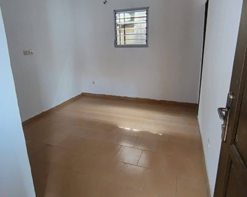 STUDIO A LOUER ABIDJAN Blngervllle basse nouvelle gare Quartier palmeraie