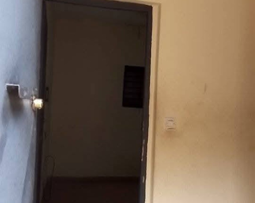 STUDIO A LOUER ABIDJAN Yopougon millionnaire collège jeune fille