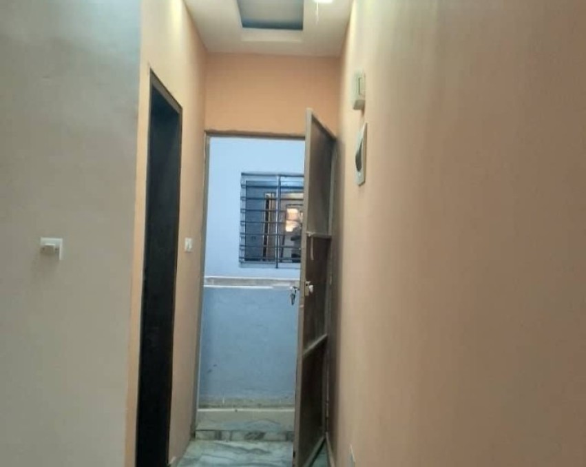 1 CHAMBRE SALON A LOUER ABIDJAN Cocody 2 plateaux garage