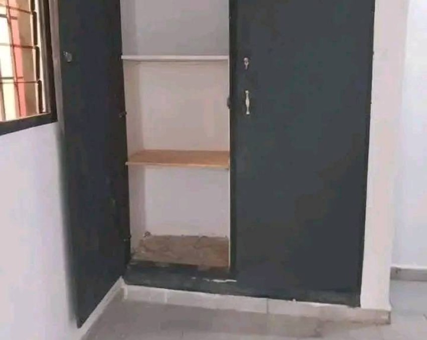 STUDIO A LOUER ABIDJAN BINGERVILLE apres la nouvelle gare.