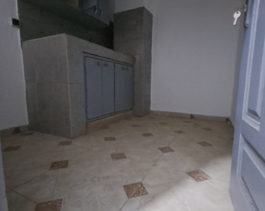 1 CHAMBRE SALON A LOUER ABIDJAN Cocody Angré Nouveau Chu Base Cie