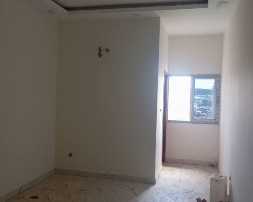 2 CHAMBRES SALON A LOUER ABIDJAN ABOBO N' DOTRE AU ROND-POINT DU GRAND CARREFOUR N' DOTRE