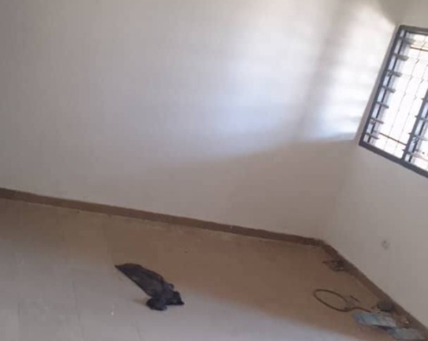 1 CHAMBRE SALON A LOUER ABIDJAN Bingerville derrière la nouvelle gare palmeraie