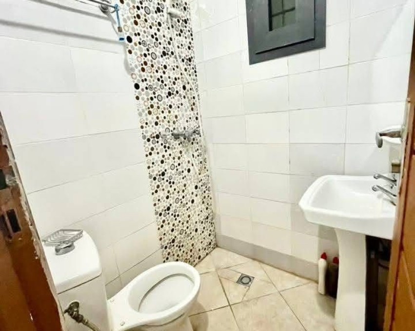1 CHAMBRE SALON A LOUER ABIDJAN KOUMASSI ZOÉ BRUNO QUARTIER  ( SOWETO ) 